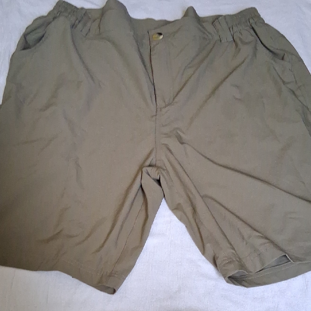 Men's Tan Shorts